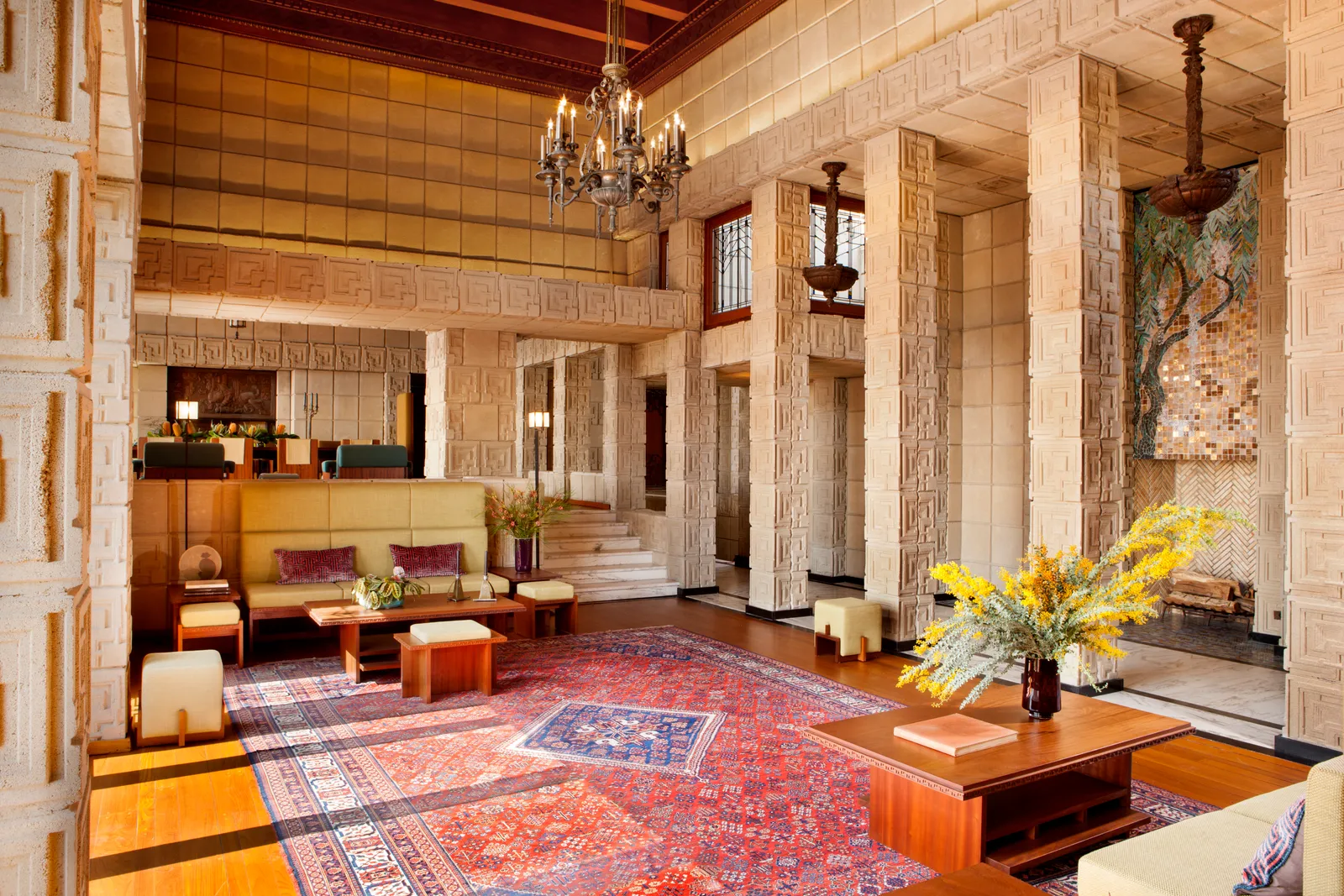 Interior coloumns also have similar square patterned blocks throughout the house