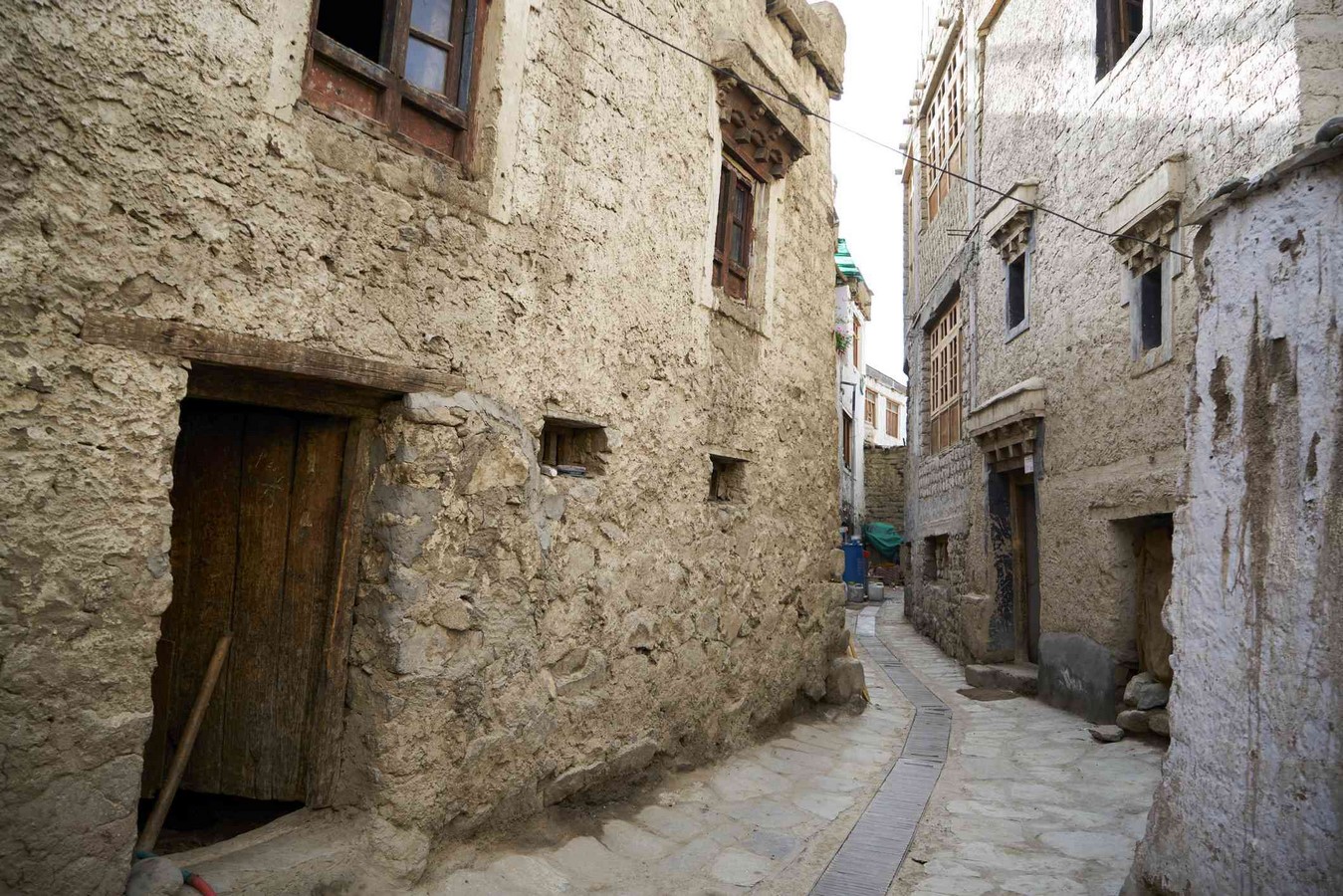  Mud Plaster on Ladakhi houses 