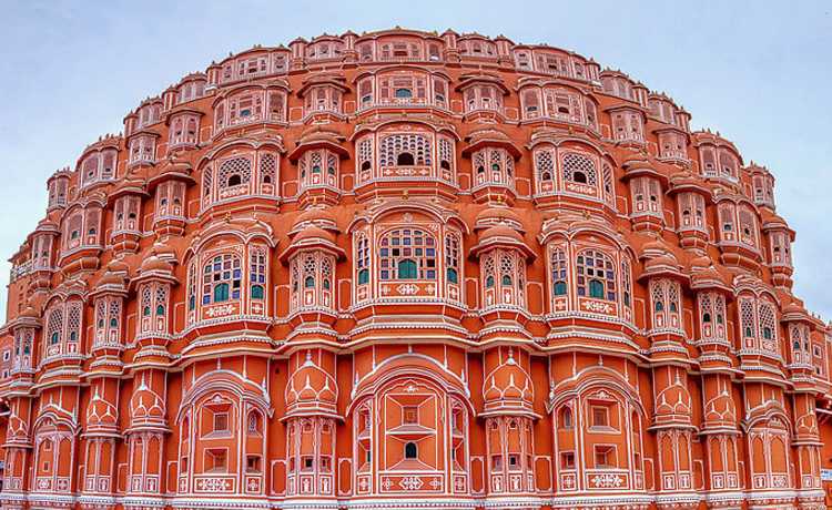 Front Facade of Hawa Mahal