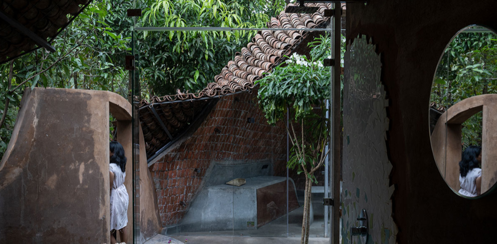 Curvilinear Walls Roofs and Build in Furniture 